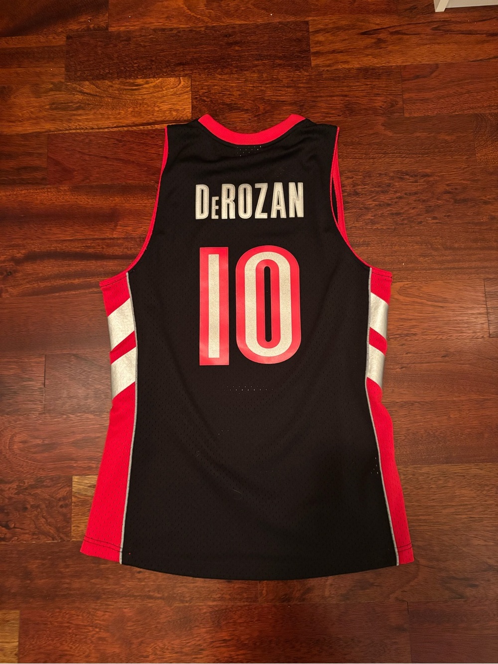 Retro Demar Derozan Toronto Raptors Jersey